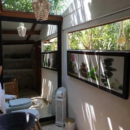 Manoa Lodge Perle De Menton فندق مبيت وإفطار مينتون
